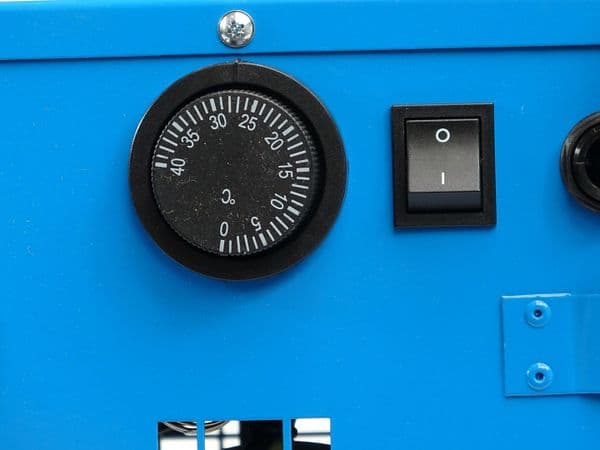 Blue Giant Series FF3T Industrial Electric Heater (3Kw / 12000Btu) 240V~50Hz